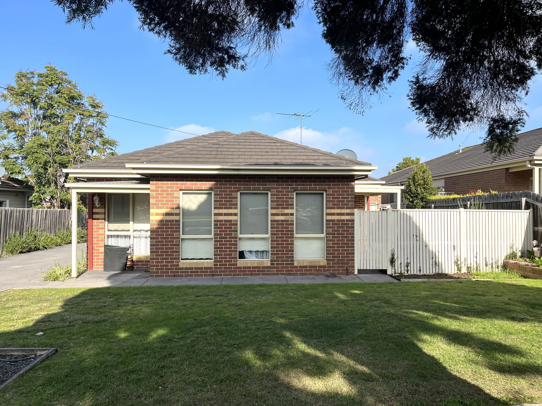 1 / 3 Apex Avenue, Belmont