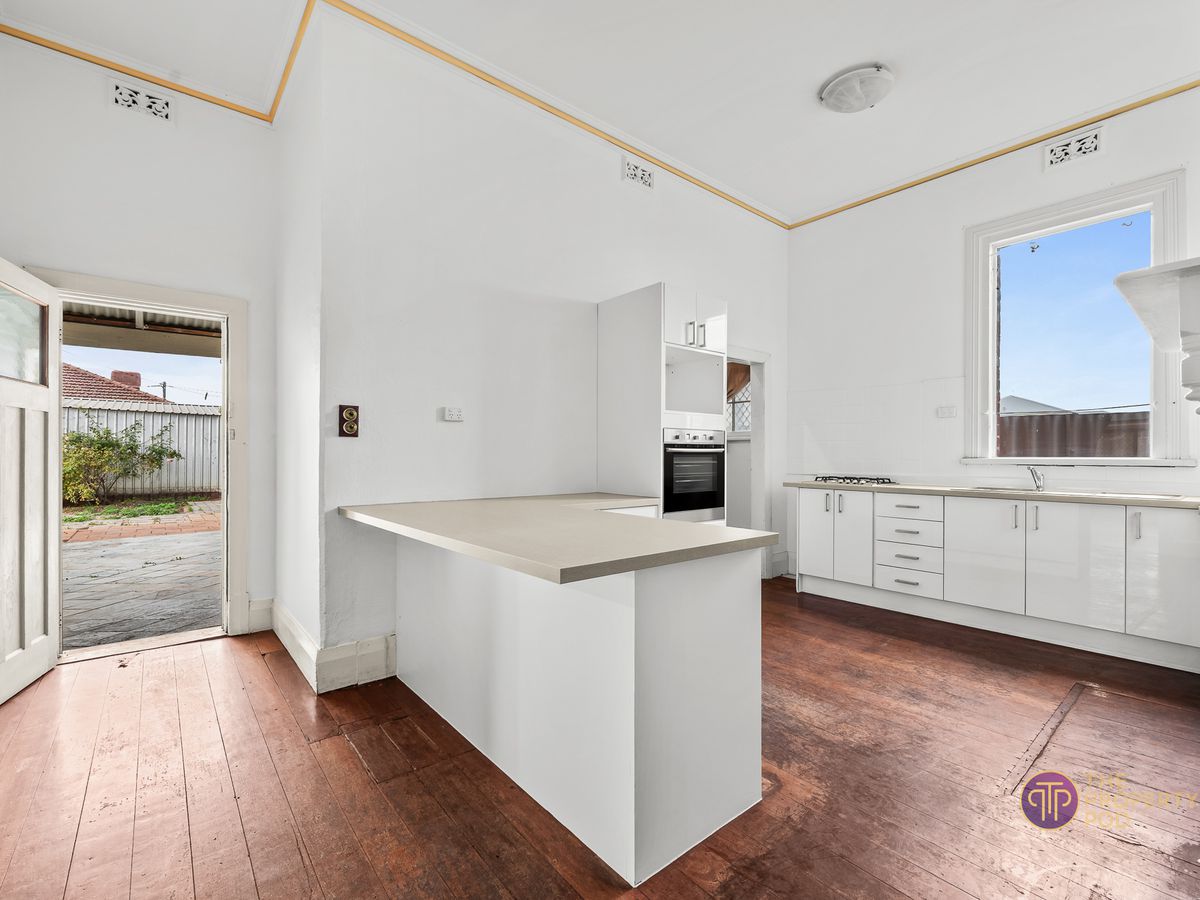 296 Railway Parade, East Cannington