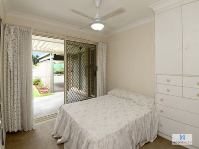 1 / 10 Vi Court, Brassall