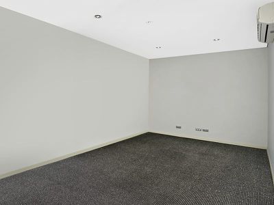 2204 / 4 Como Crescent, Southport