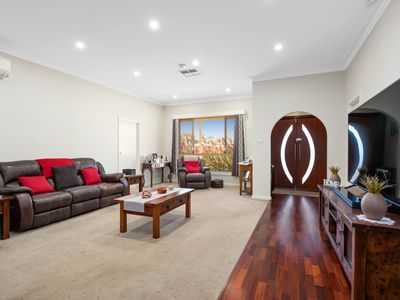 72 Collins Street, Piccadilly