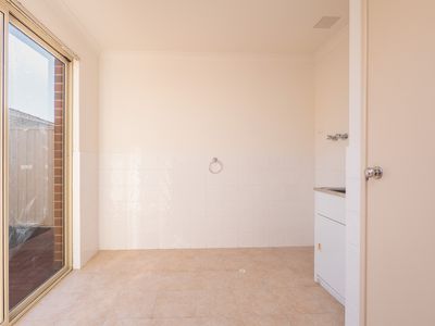 73 MONTORO DRIVE, Port Kennedy