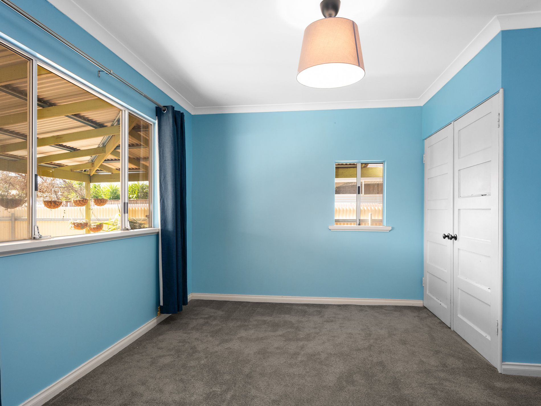 208 Piccadilly Street, Piccadilly