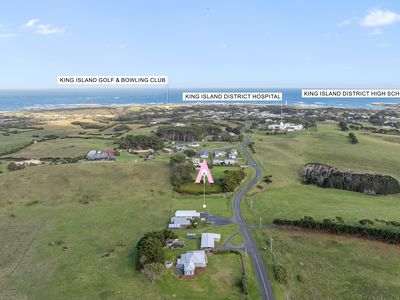 100 Grassy Road, Currie