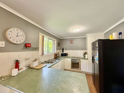 16 Ivybird Court, Torquay