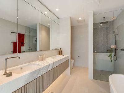402 / 10 Forbes Road, Applecross