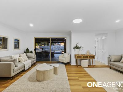 2 Blenheim Close, Forest Lake