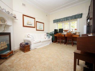 5 Robert Street, Belmore