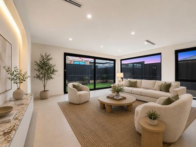 10 CORMAC WAY, Beveridge