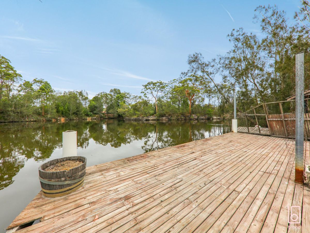 12 McKellar Boulevard, Blue Haven