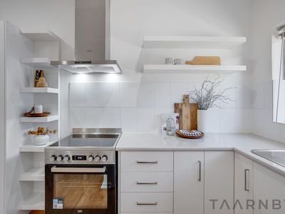 2 / 5 Wilkinson Road, Parkside