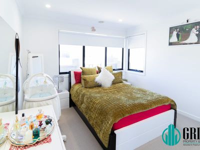 5 Regatta Drive, Craigieburn