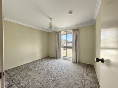 17 Poilus Parade, Tanilba Bay