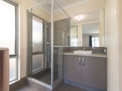 34 Bristlebird Approach , Baldivis