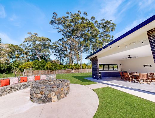 This is the life...Exceptional Cooroibah Home image 23