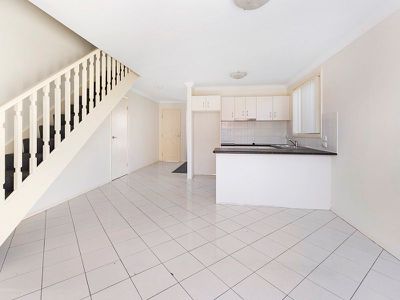 2 / 18 Addison Avenue, Lake Illawarra