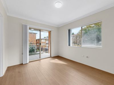 4 / 10 Caroline Street, Westmead