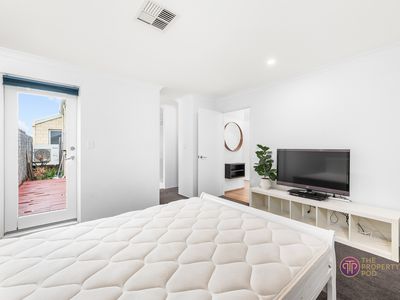 17 Simcoe Way, Caversham