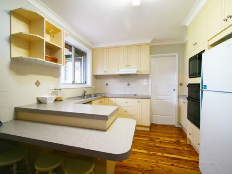 11 Powell Ave, Corrimal
