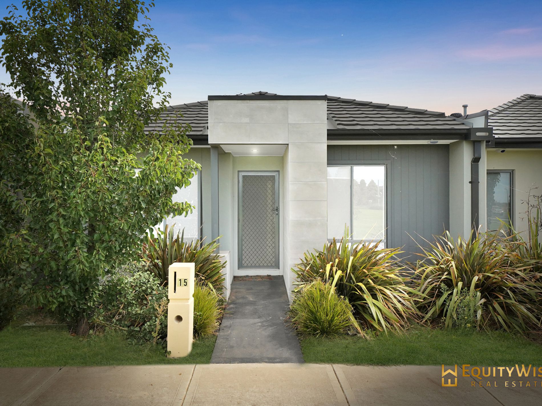 15 Dalston Path, Wyndham Vale