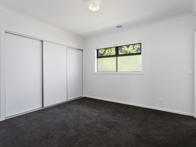 2 / 401 Shannon Avenue, Newtown