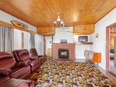 16 Chambers Street, Beachport