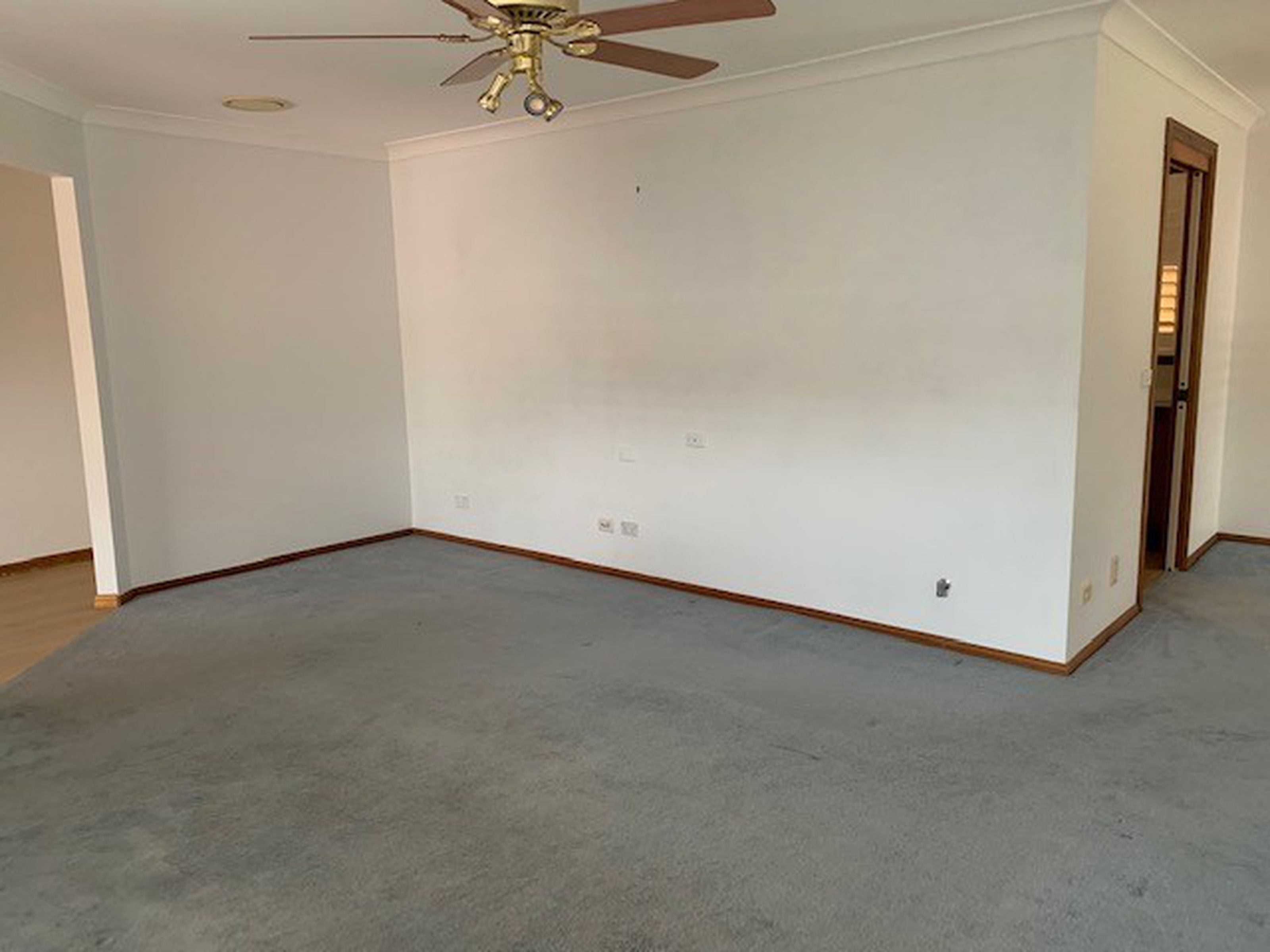 5 Harrower Place, GLENMORE PARK