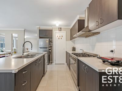 16 Avendon Court, Narre Warren South