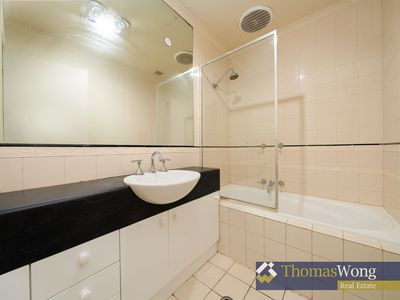 303 / 350 La Trobe Street, Melbourne