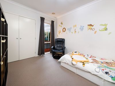16 SILKYOAK COURT, Albury