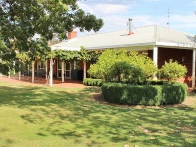 580 Chapel Hill Road, Mansfield