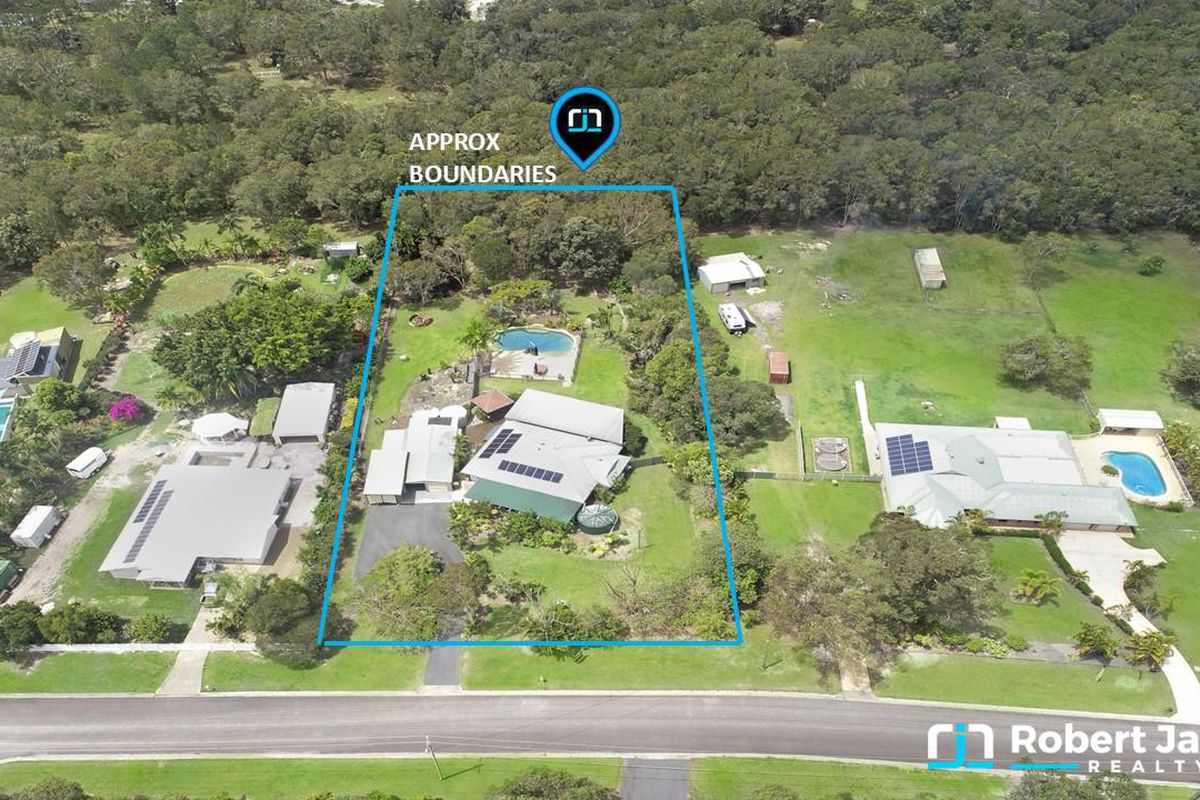72 Silverwood Drive, Cooroibah