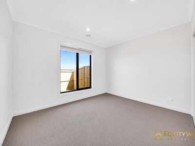 45 Rangeland Street, Mambourin
