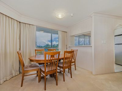 2E / 2 Nineteenth ave, Palm Beach