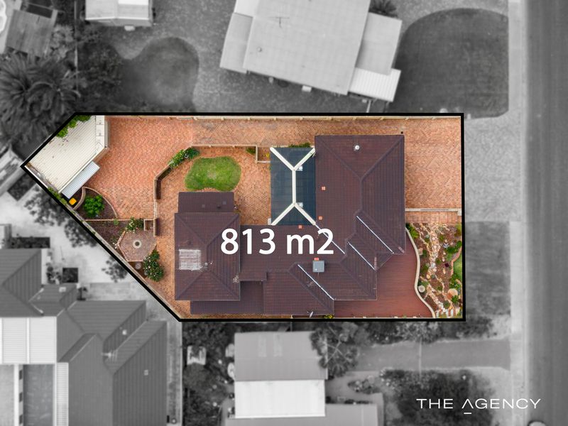 2 Priam Road, Silver Sands