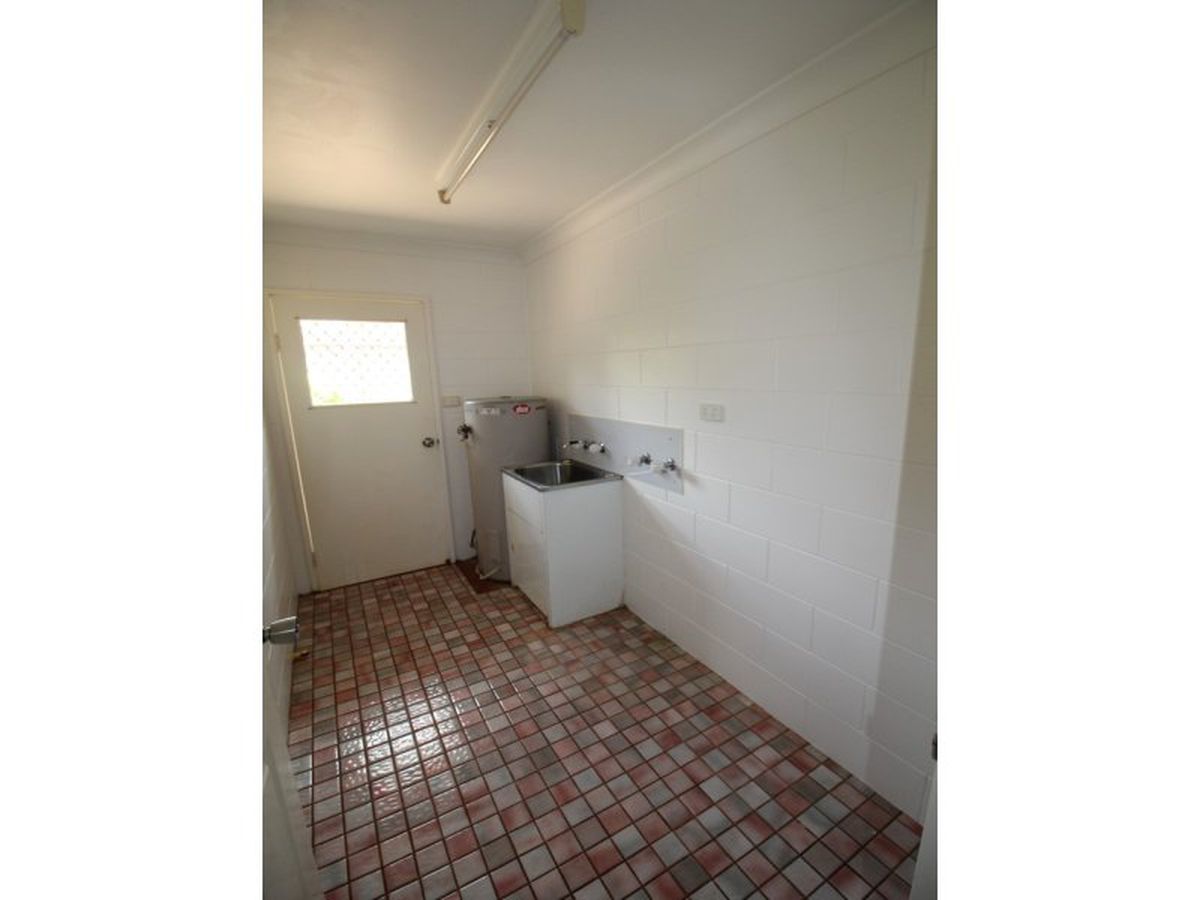 9 Gordon Street, Atherton