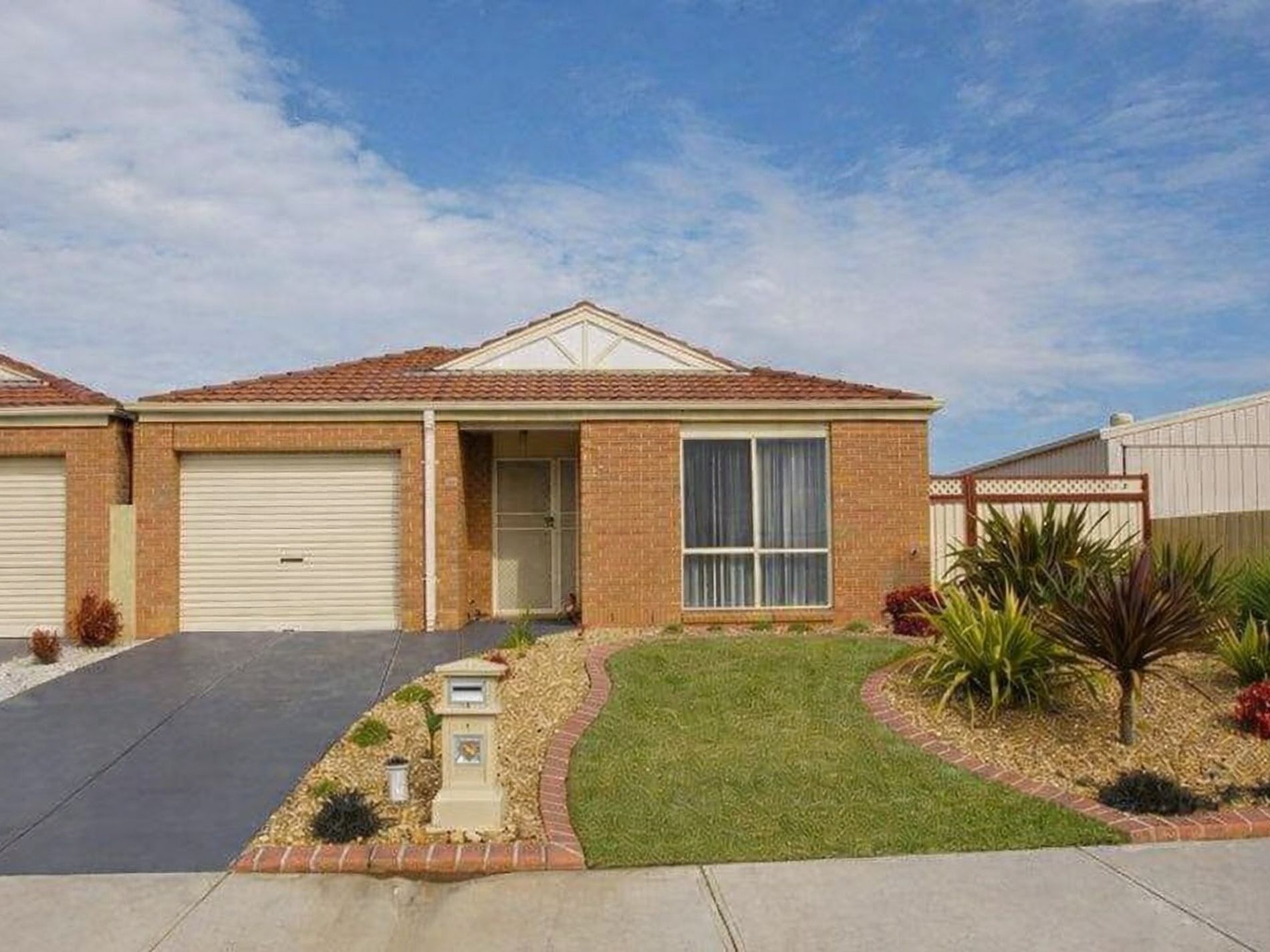 15 Dunlavin Way, Cranbourne East