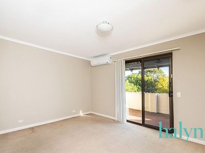 3 / 8 Lawrence Street, Como