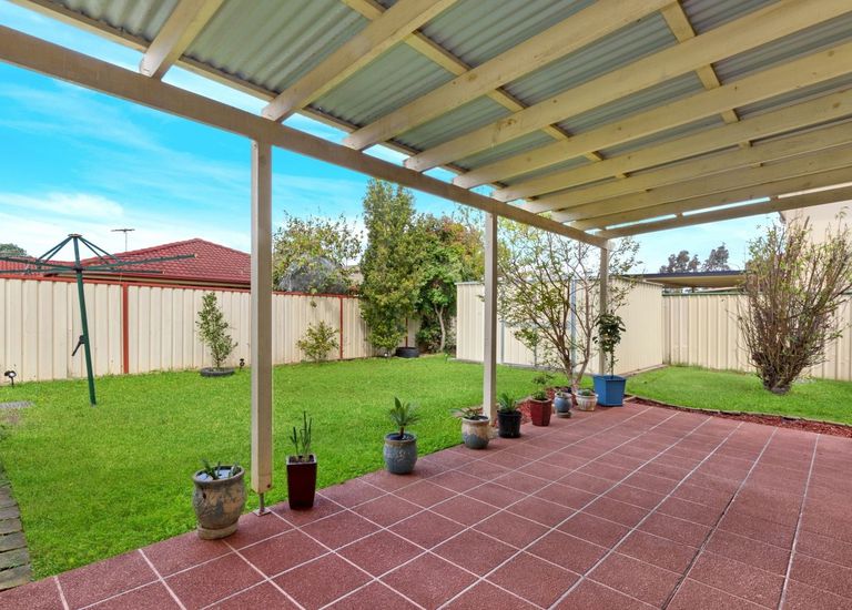 2 / 8 Stannum Close, Hinchinbrook