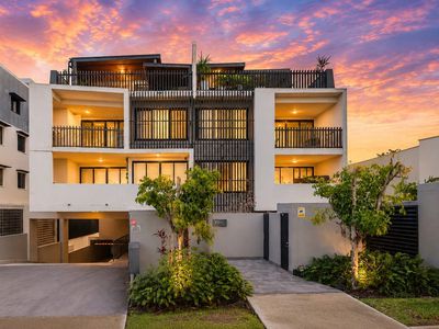 7 / 35 Clarence Road, Indooroopilly