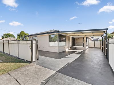 3 Regent Street, Whittington