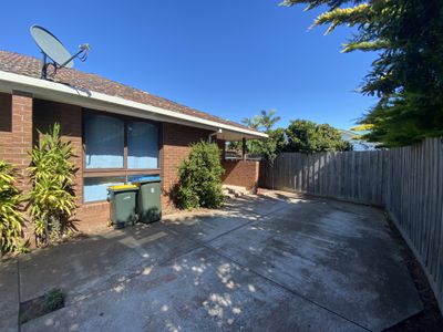 4 / 12 Moffatt Crescent, Hoppers Crossing