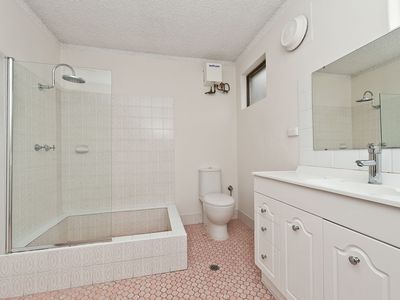 1/155 Ninth Ave, Inglewood
