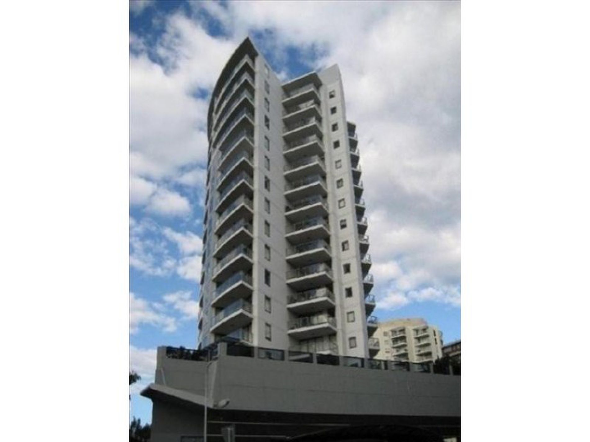 208 / 1 Adelaide Street, Bondi Junction