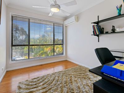 12 Belmore Drive, Rochedale South