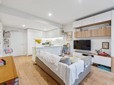 M206 / 188 Macaulay Road, North Melbourne