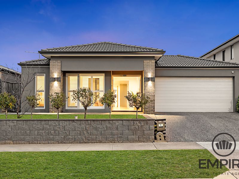 11 Sandymount Drive, Clyde North