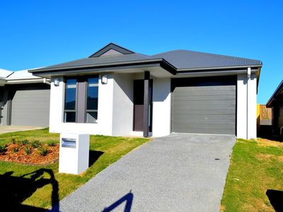 49 Freedom Crescent, South Ripley