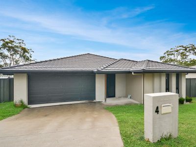 4 Meander Grove, Cameron Park