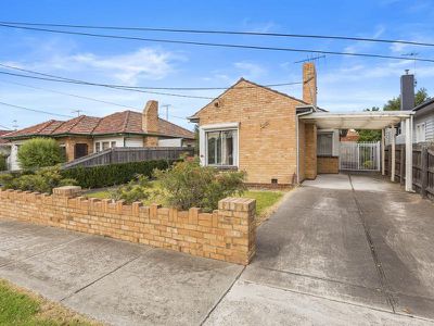 23 Austin Crescent West, Yarraville